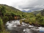 The Delumniwazini River, Injisuthi