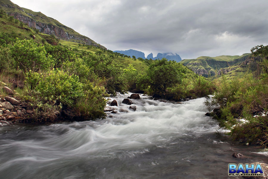 The Delumniwazini River, Injisuthi